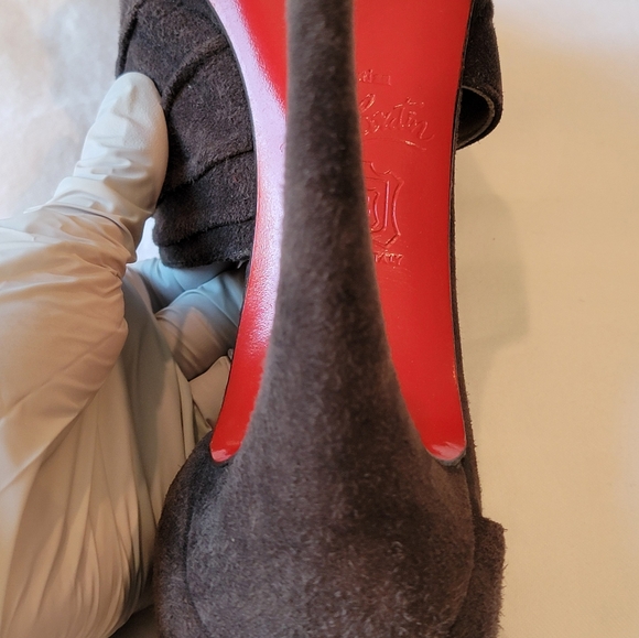 👠Christian Louboutin Suede D'Orsay size 38 like new❣️ - Picture 12 of 17